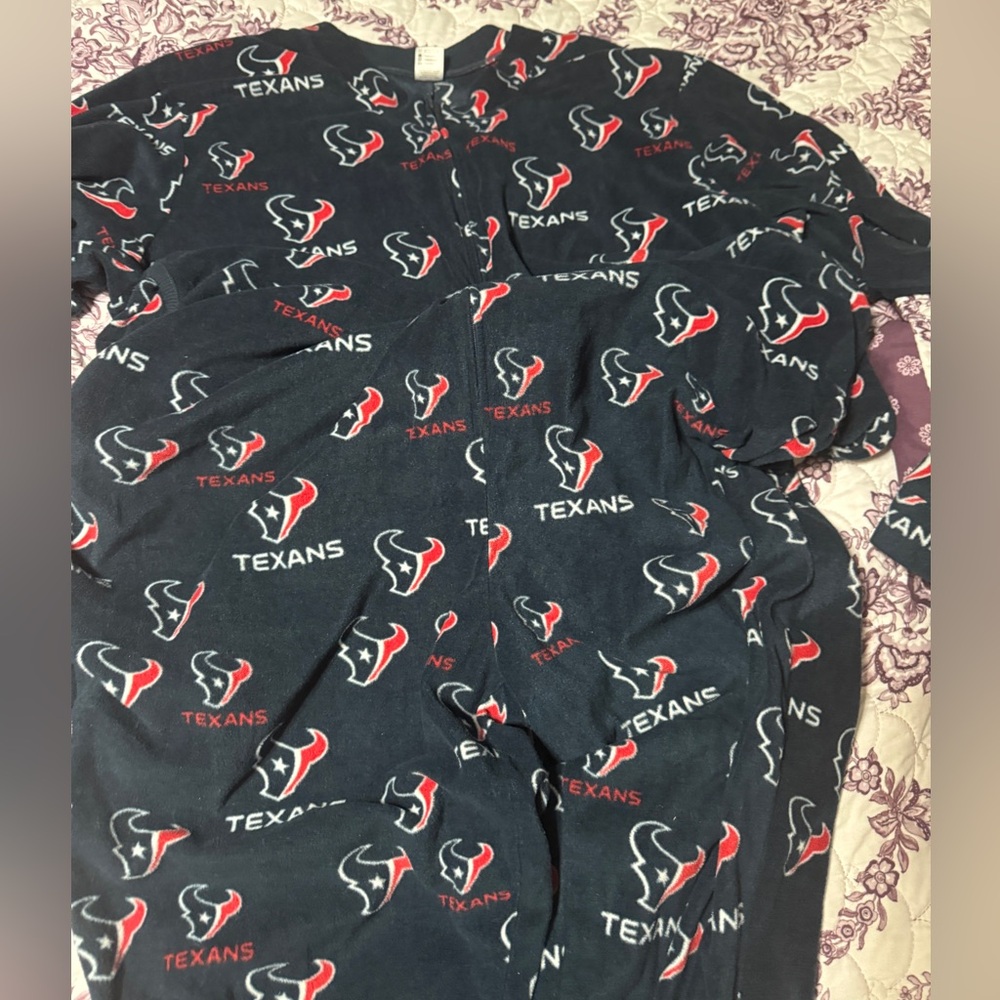 Texans Team Apparel Navy and Red Logo Onesie